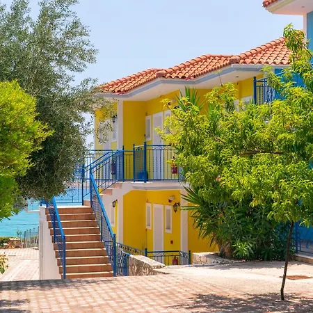 Milos Lourdata (Kefalonia)